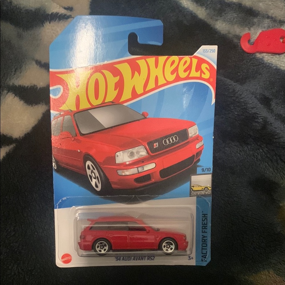 Red S4 Audi Avant RS2 hot wheels